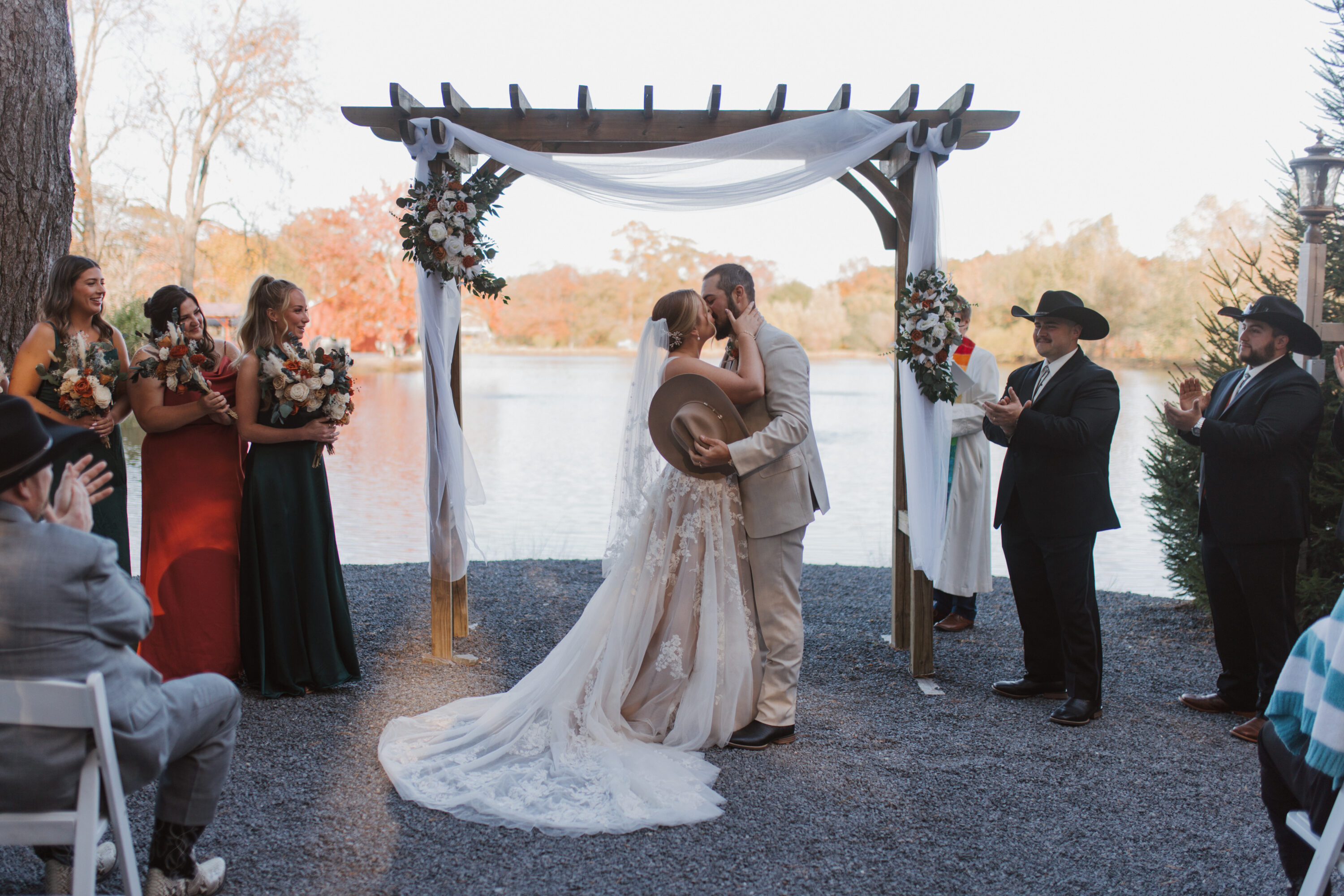 Lakeside wedding ceremonies in the Poconos at Grange Valley