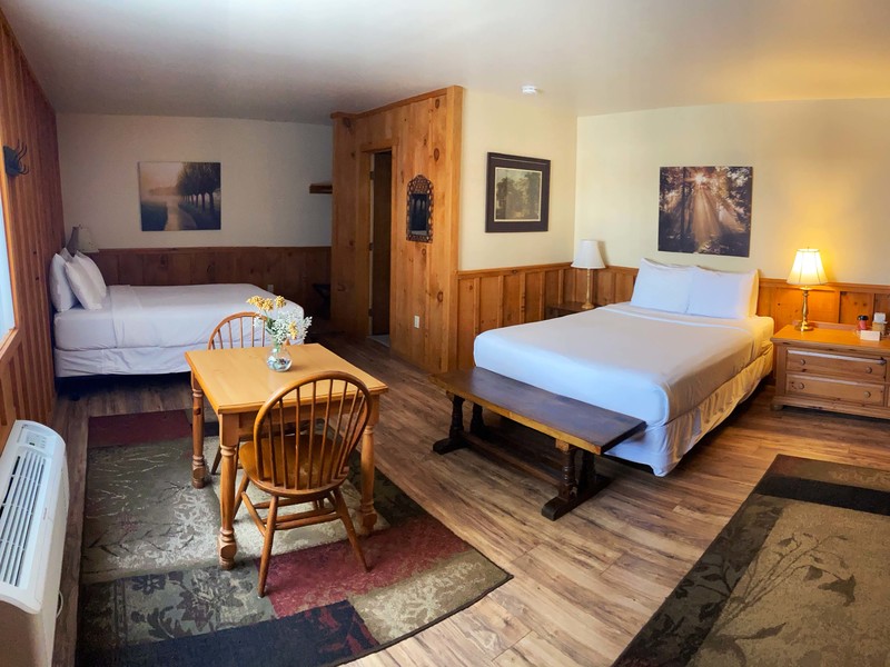 open floor plan in premium cabin at grange valley in poconos