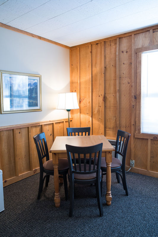 dining area in suite at grange valley in poconos mountains, pennsylvania