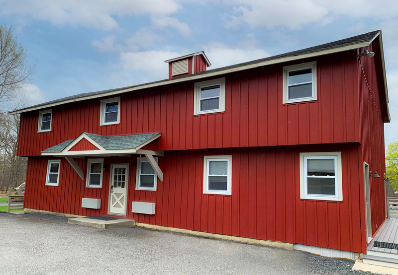 exterior of family flat at grange valley in poconos, pa