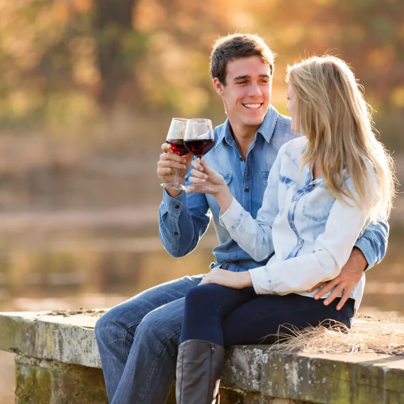 couple drinking wine together at a winery in Pocono